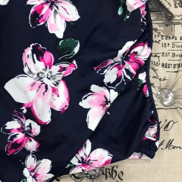 Swim Solutions Status Off-the-Shoulder Swim Top - Picture 6 of 8